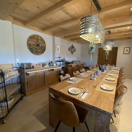 Bed- And Breakfast Mama Mia فندق مبيت وإفطار