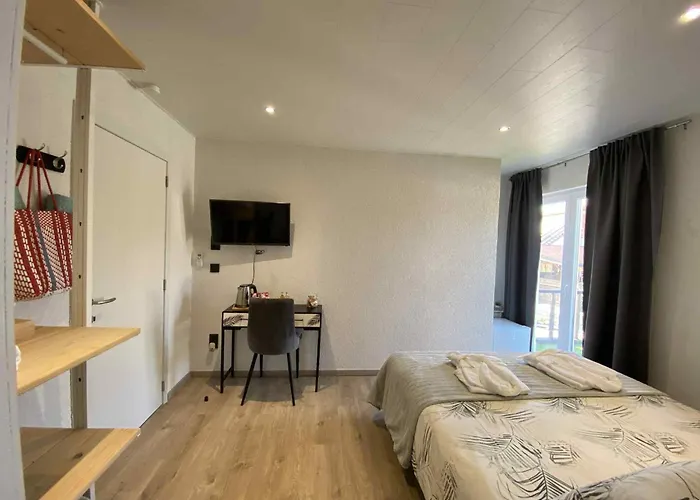 Bed- And Breakfast Mama Mia فندق مبيت وإفطار 4*