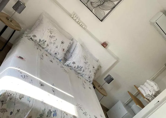 Bed and Breakfast Bed- And Breakfast Mama Mia