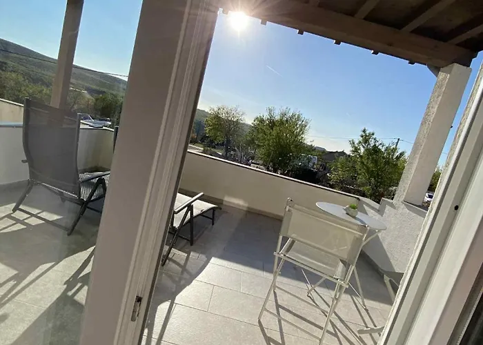 Bed- And Breakfast Mama Mia Obrovac