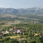 Wellness Mama Mia 4* Obrovac