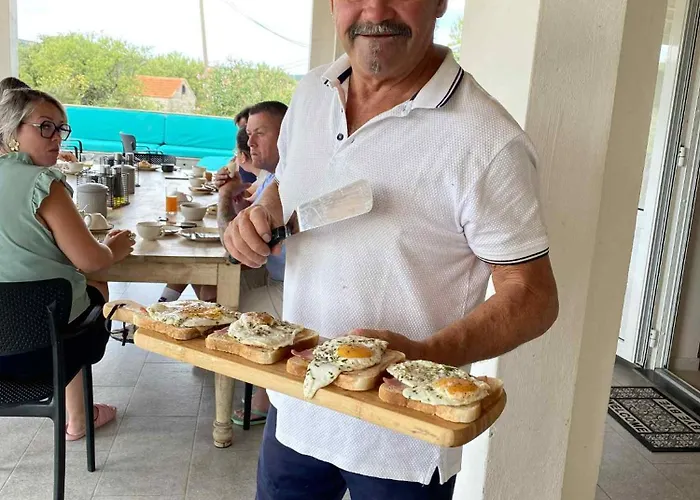 Bed- And Breakfast Mama Mia krevet i doručak Obrovac